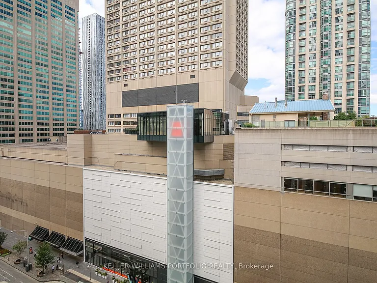 85 Bloor St E #1204 — Photo 16