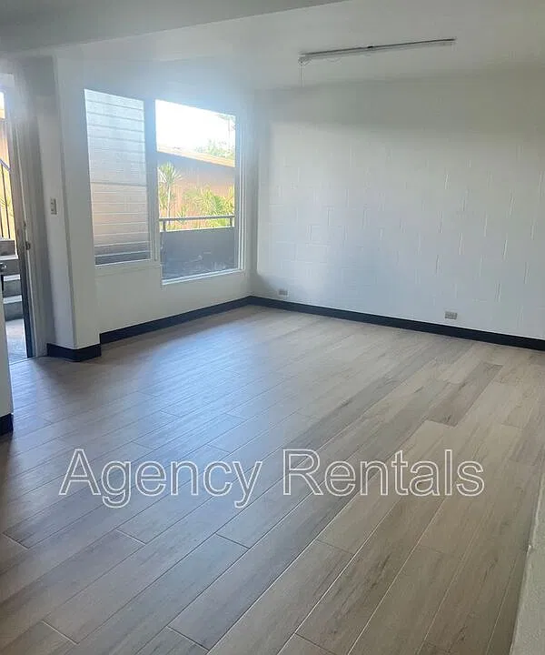 1349 Mookaula St #301