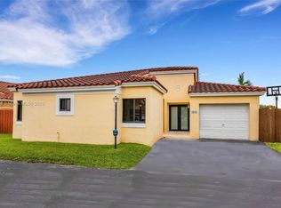 8900 SW 6th Ln, Miami, FL 33174