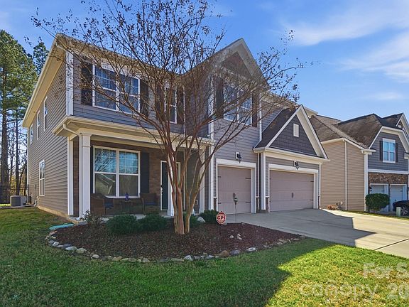 3rd image of 4402 Carrington Dr #256