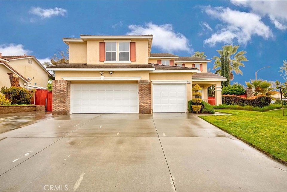 1st image of 9220 Village Way