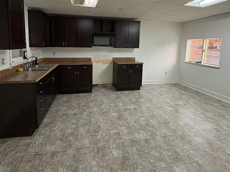 403 Ormsby Ave #1 — Photo 12