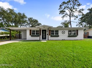 7045 Greenholly Dr, Jacksonville, FL 32277