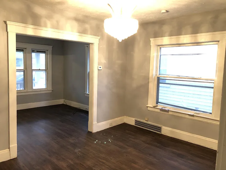 1772 Urbana Rd — Photo 8