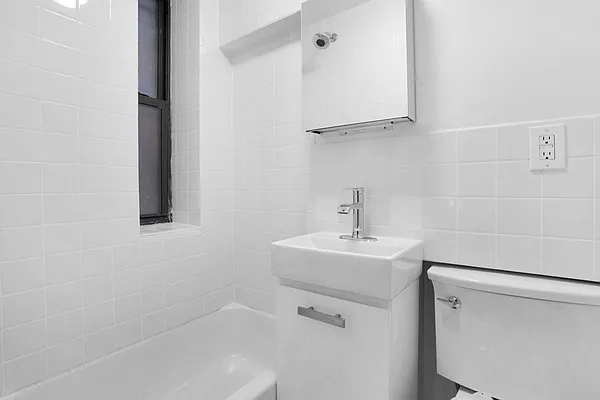 Rented by Corcoran | media 6