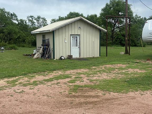 4th image of 189 E Par Don Rd