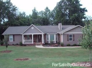 4943 Weaver Rd, Gainesville, GA 30507