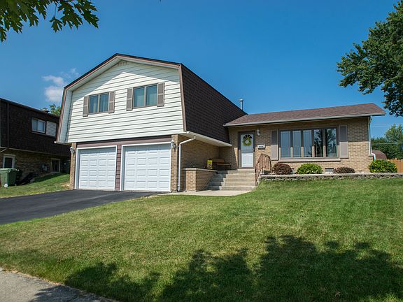 2nd image of 6206 Laura Ln