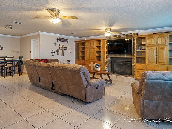2nd image of 3513 Park Ln