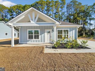 1058 Cottage Way, Darien, GA 31305
