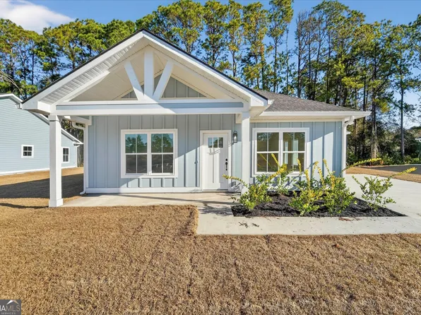 1058 Cottage Way, Darien, GA 31305