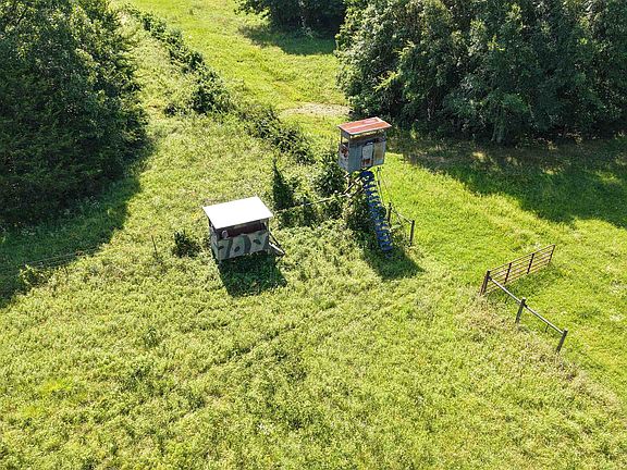 5th image of 312 Jackson County Rd #2