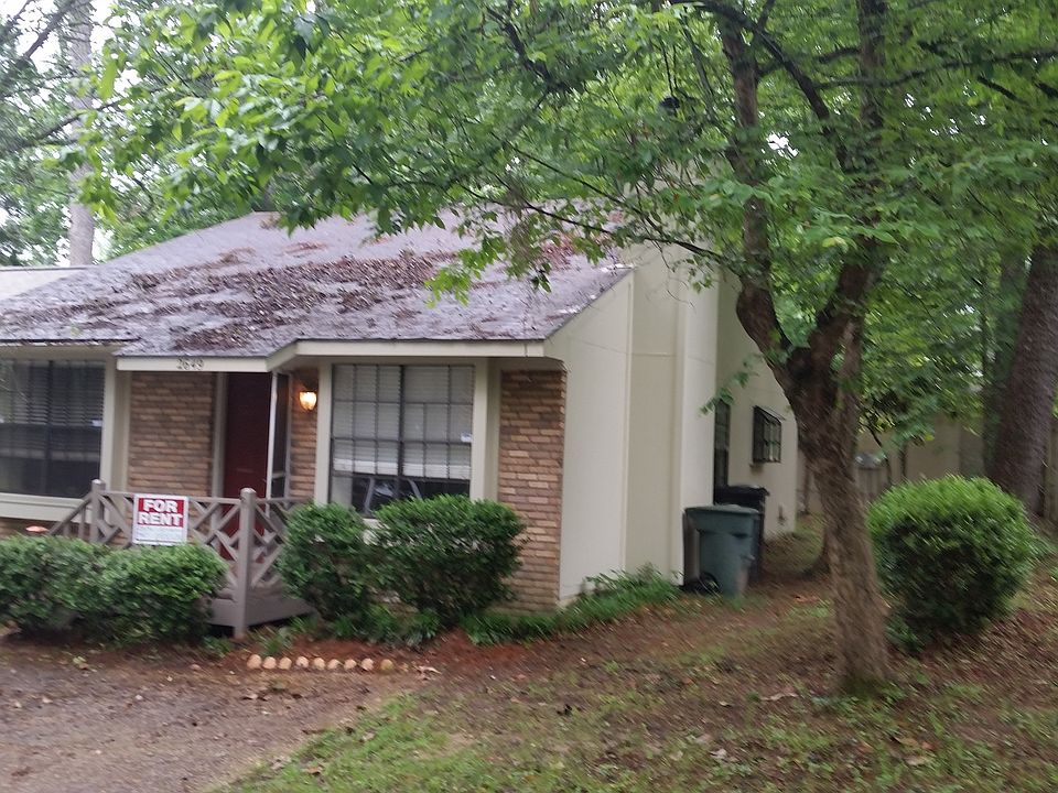 1st image of 2649 Millbank Dr