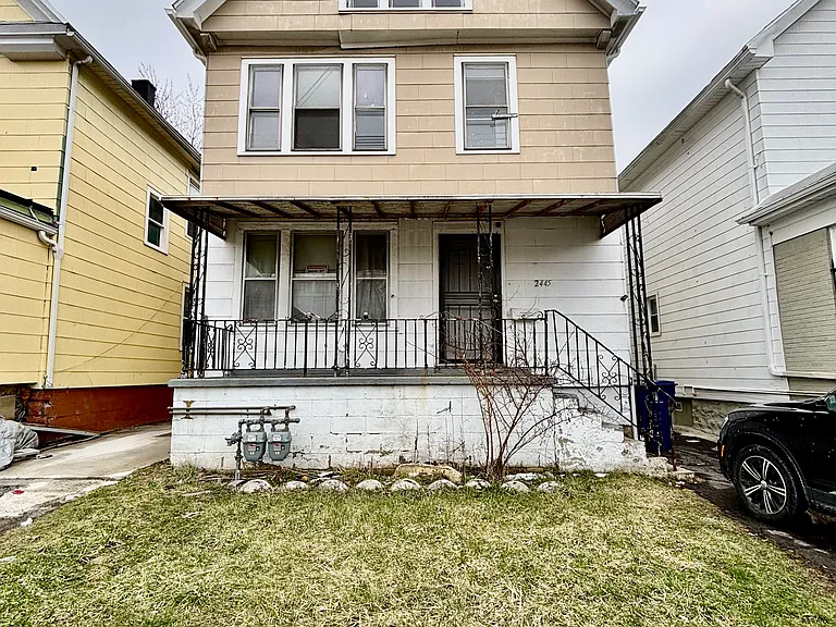 2445 Bailey Ave #2 — Photo 1