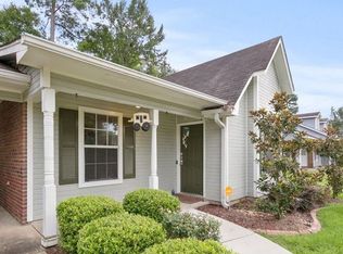 1204 Barnett Bend Cir, Brandon, MS 39047