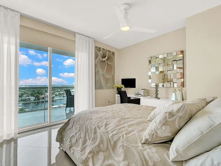 1 N Ocean Blvd #1007 — Photo 45