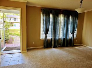 921 Hemingway Rd, Stone Mountain, GA 30088