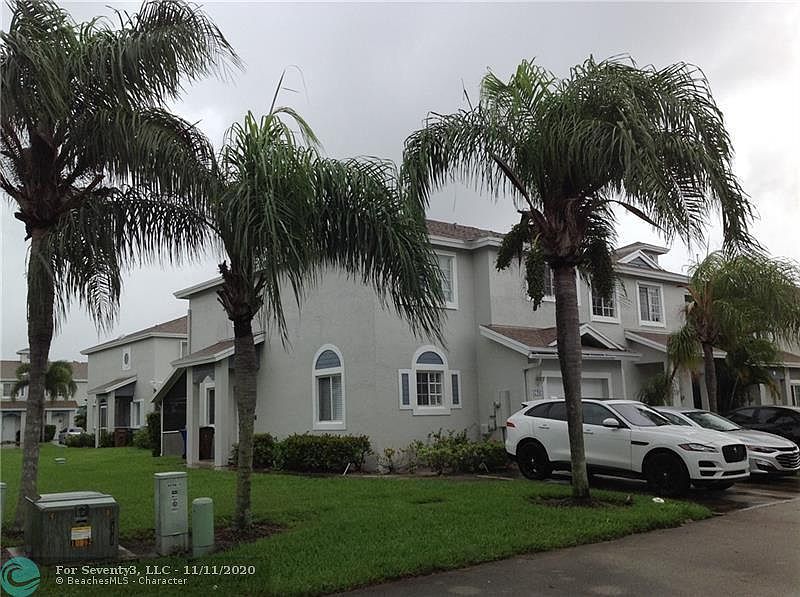 1st image of 4726 SW 13th Ct #4726