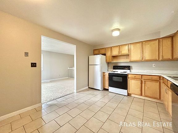 2nd image of 2001 W Caspian Pl
