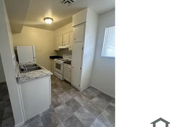 2600 E Mesquite Ave APT 4, Las Vegas, NV 89101