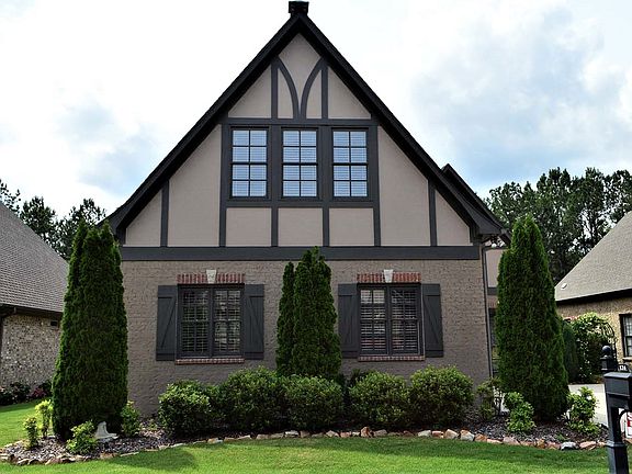 5th image of 124 Glengerry Dr