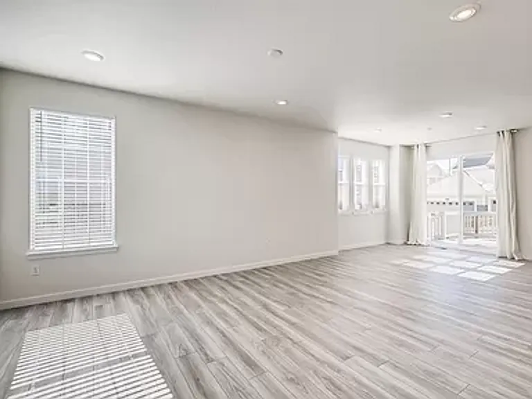 17713 Olive St — Photo 4