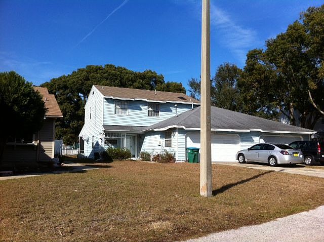 2nd image of 1028 Wentworth Ct