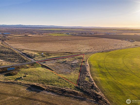 2nd image of 2-2 Mae Valley Rd NE