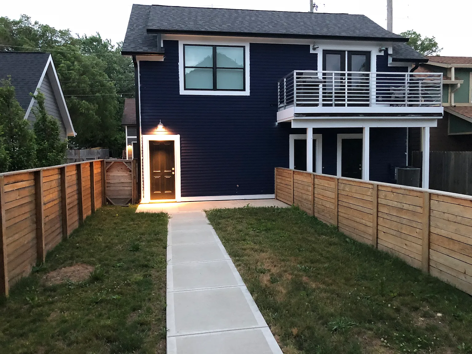 1 bed, 840 sqft, $1,299 — Photo 3