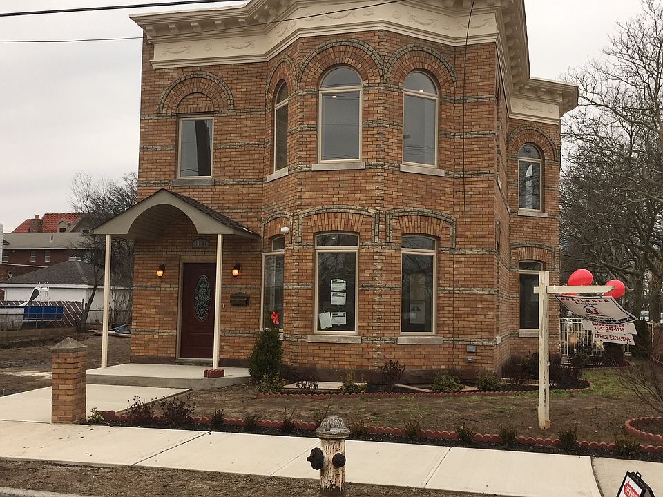 1st image of 7421 Avenue W