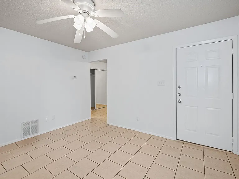 2500 Burleson Rd #709 — Photo 4