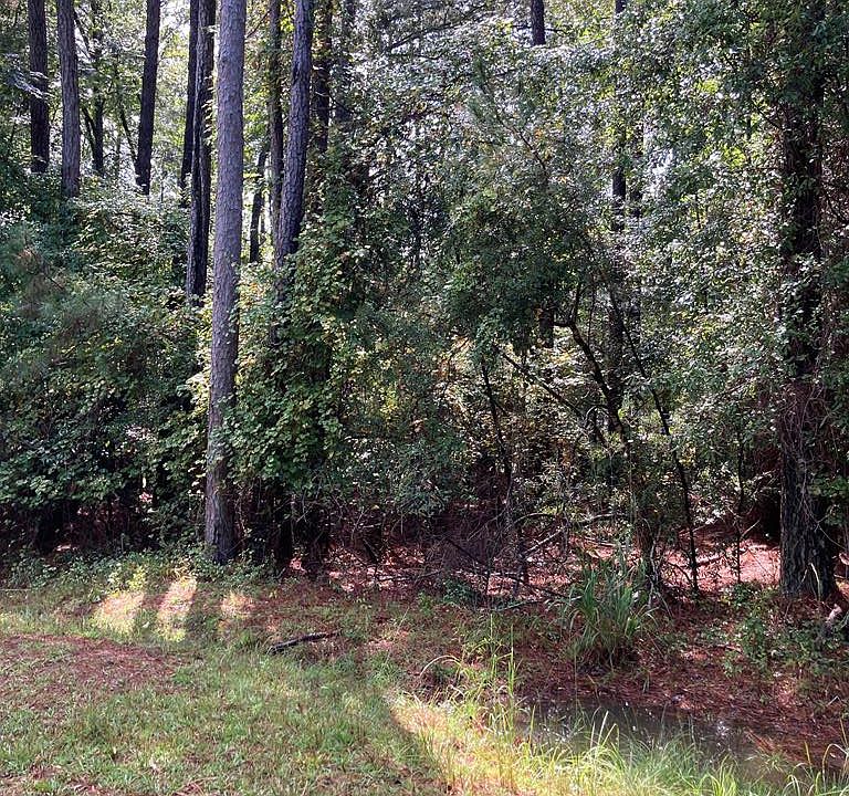 2nd image of 162 Pennington Rd SE