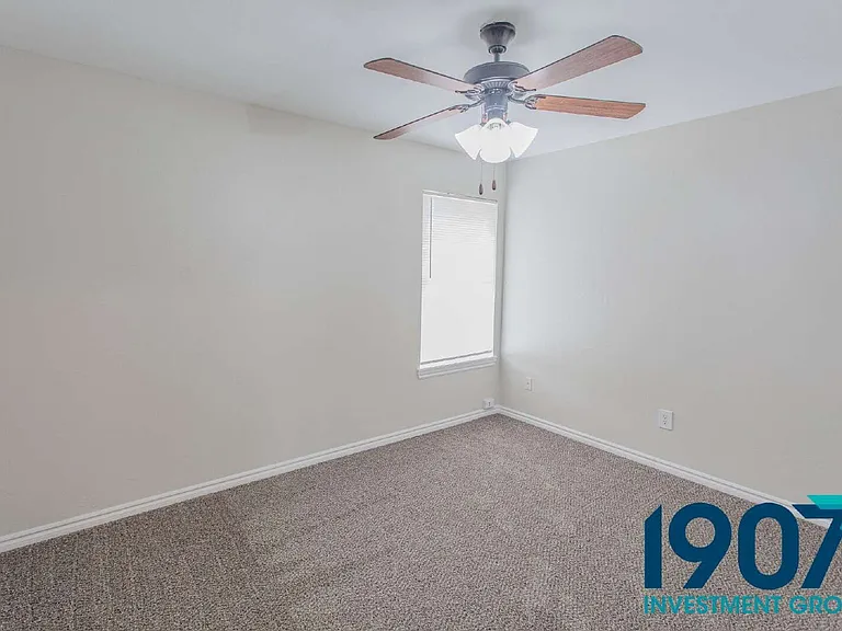 1540 N Santa Fe Ave — Photo 27