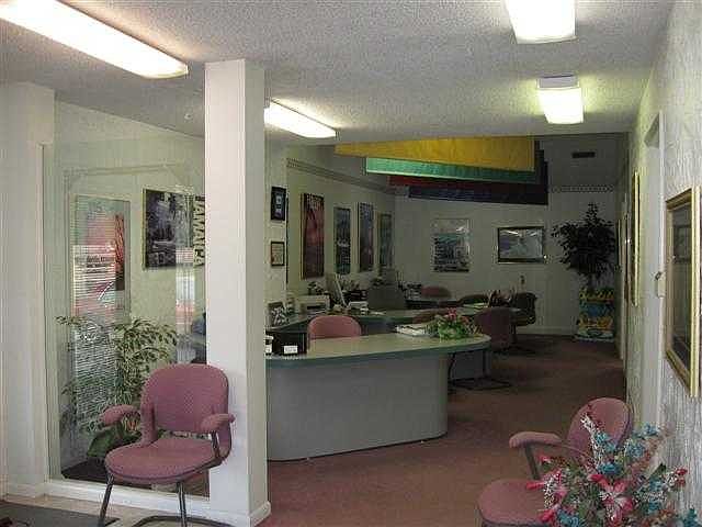 2nd image of 115 Parkway Dr