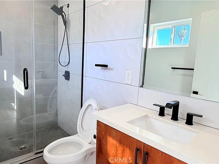 1418 S Cloverdale Ave — Photo 15