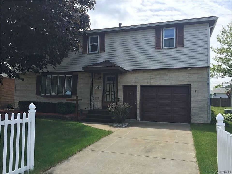 1st image of 9 Balen Dr