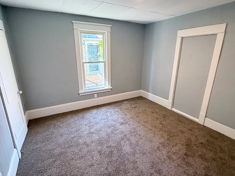 947 High Ave NW — Photo 10