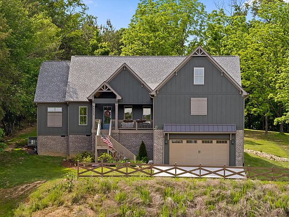 2nd image of 8635 Woodbury Acre Ct
