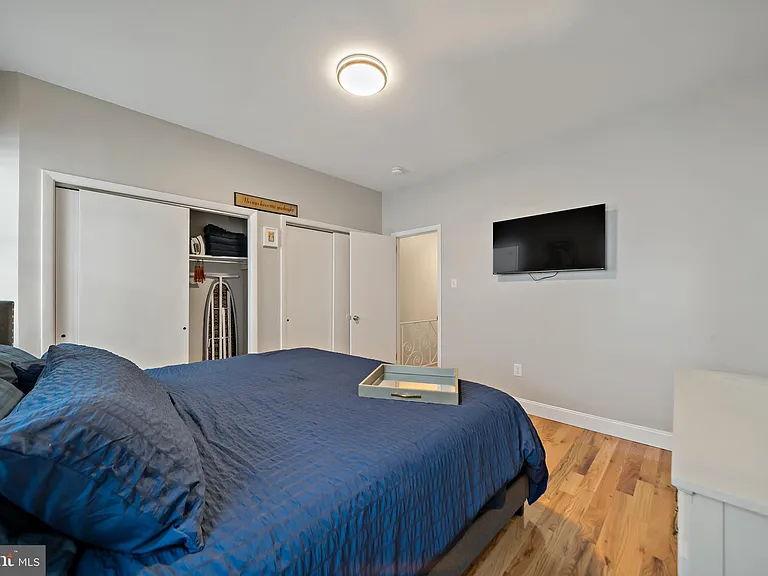 2126 S Iseminger St — Photo 11