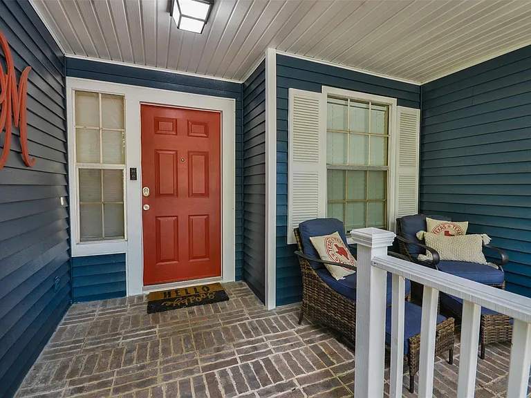 3218 Lake Stream Dr — Photo 7