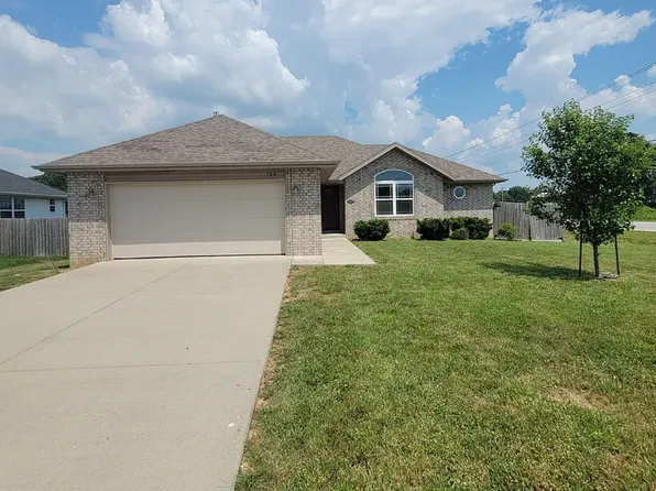 100 Hawthorn Ave, Rogersville, MO 65742