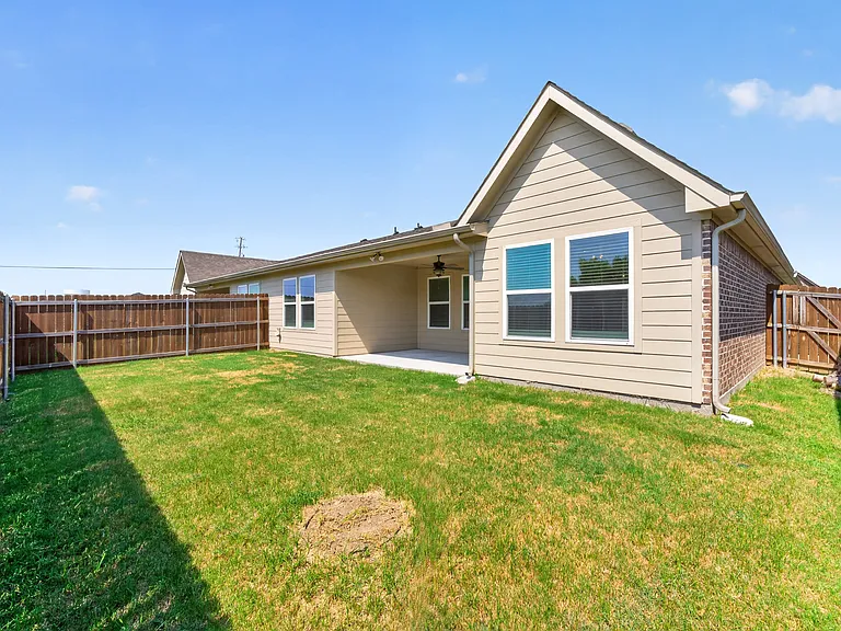 8507 Christie Ln — Photo 33