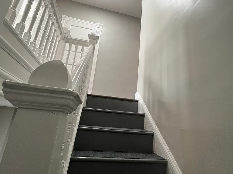 2109 Homewood Ave — Photo 8