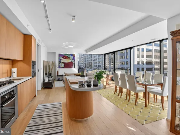 920 I St NW APT 411, Washington, DC 20001