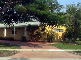 9501 SW 165th Ter, Miami, FL 33157