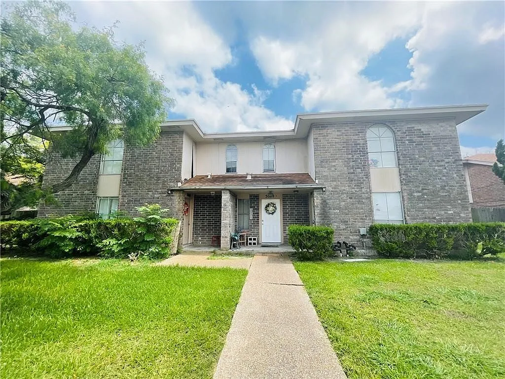 3 bed, 2.5 bath, 1230 sqft, $1,450 — Photo 1