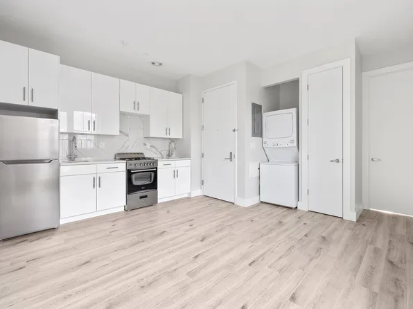 586 Marcy Avenue image 1 of 10