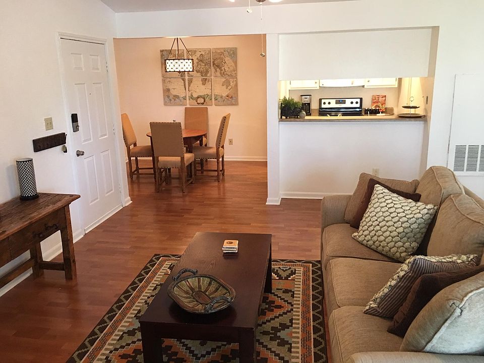 1st image of 1202 Thorpe Ln APT 704