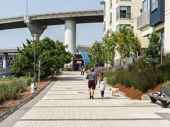 Right outside our door, Mission Creek Waterfront invites you to enjoy the walking, jogging and biking path that connects to Embarcadero and Bay Trail