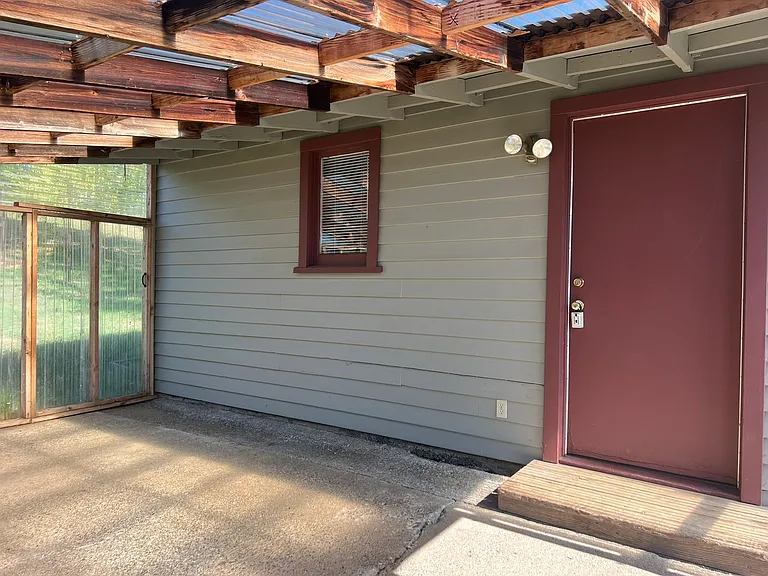 1809 Glendale Dr — Photo 12
